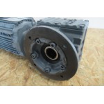 71 RPM 0,75 KW  89 Nm Asmaat 30 mm geremd IE3. Unused.